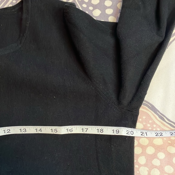 Banana Republic pleated peplum sweatwr - Picture 6 of 7